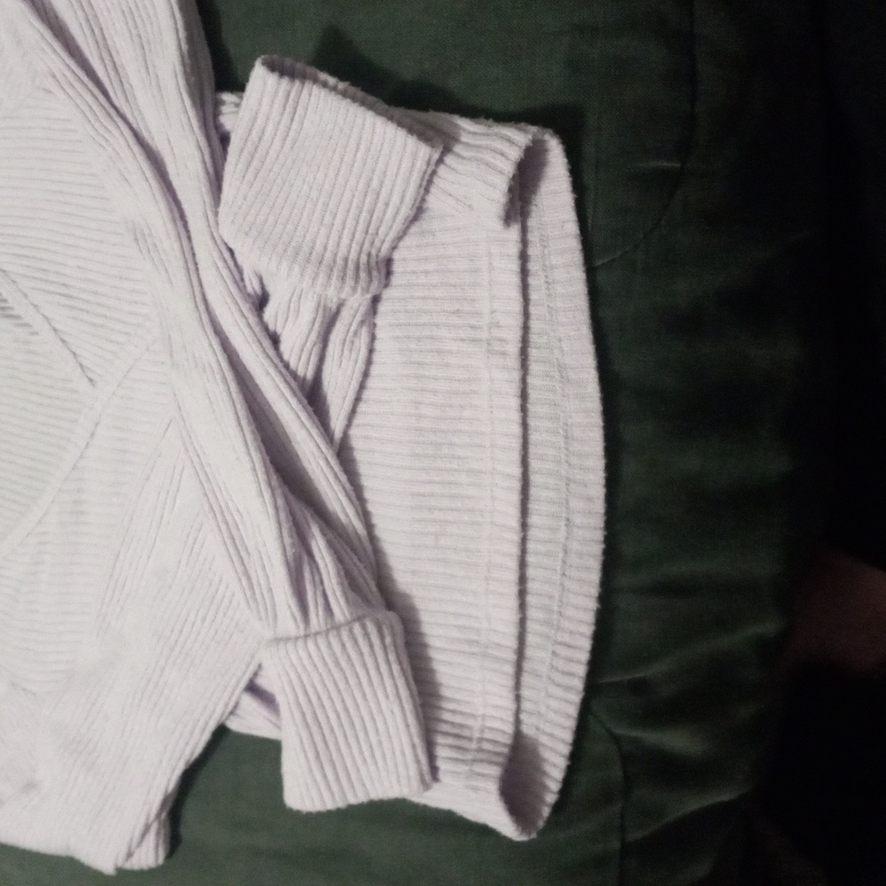 Hollister Light Purple Ribbed Top - Picture 2 of 3